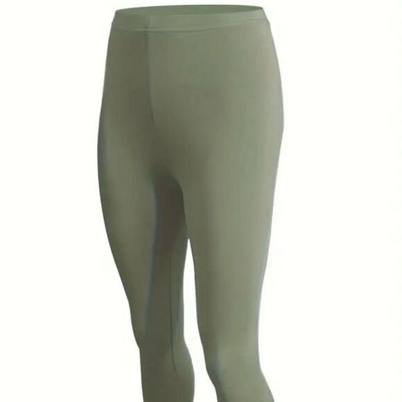 NWOT Olive Green Capris - Picture 5 of 11